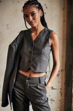 Bernie Buren Grey