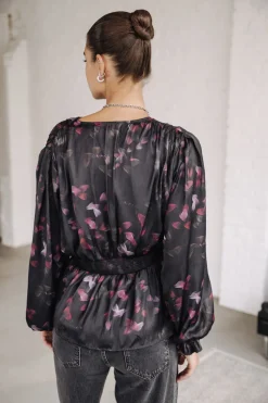 Braia Black Roses