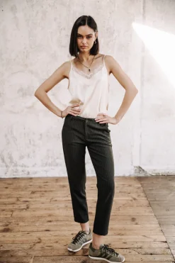 Claudia Buren Khaki