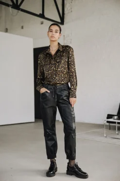 Corina Leopardo
