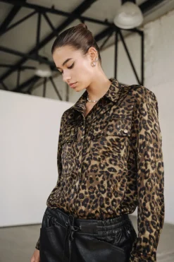 Corina Leopardo