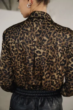 Corina Leopardo