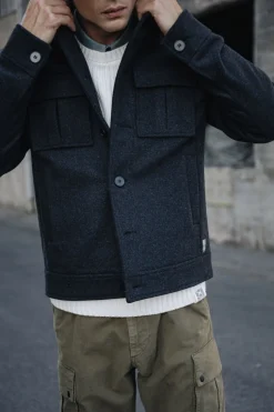 Izak Woolen