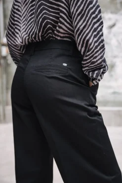 Nickie Felicita