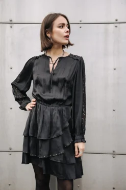 Roenie Lace