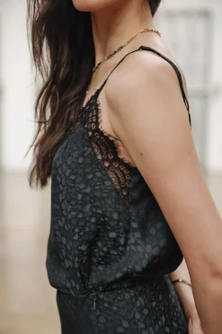 Selia Jacquard
