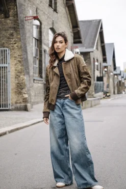 Siana Used Leather