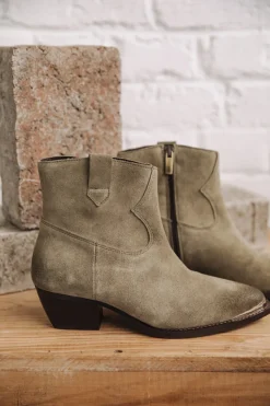 Sixtin Suede