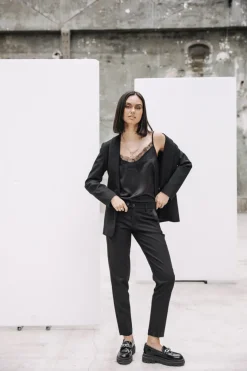 Tessa Socially