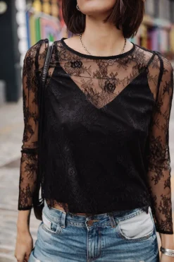 Tomine Lace