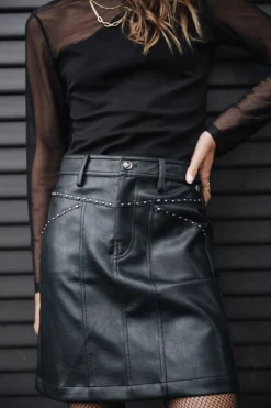 Zelya Biker